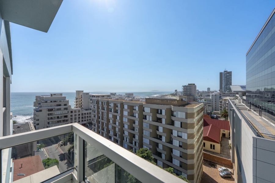 2 Bedroom Property for Sale in Sea Point Western Cape